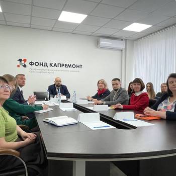 С рабочим визитом Фонд посетил министр строительства и ЖКХ края Михаил Заскалько.