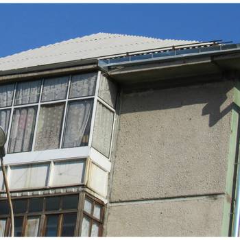  Завершается капитальный ремонт крыши на улице                        С. Лазо, д. 16 