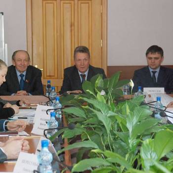 В октябре завершилась серия кустовых совещаний, проводимых Министерством строительства Красноярского края и Региональным фондом капитального ремонта