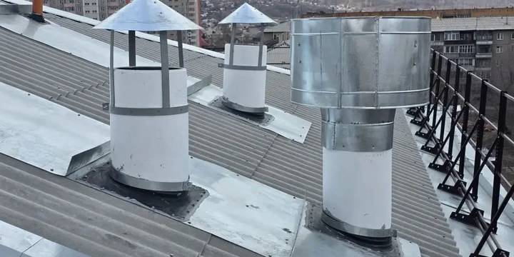 Красноярск, ул. Тимошенкова, 169: капитальный ремонт скатной крыши завершён!